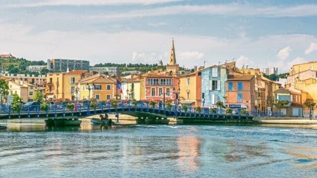 Martigues, lieu de tournage de Camping Paradis